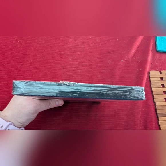 Logan DVD (NWT) - Picture 3 of 3